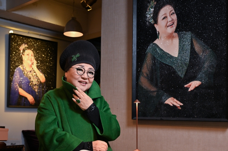 [Herald Interview] Singer Yun Hee-jung keeps jazz enthusiasm going with long-running concert series