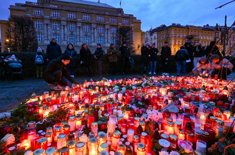 Police say mass shooting suspect in Prague died by suicide