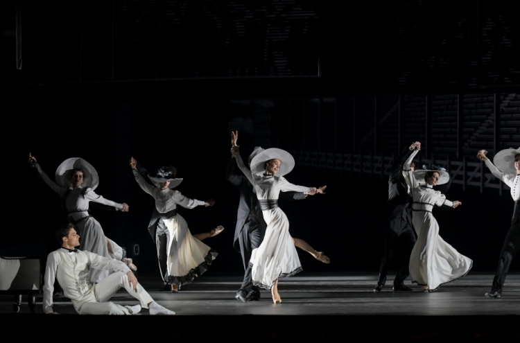 Chanel meets ballet 'Modance' to come Korea in April