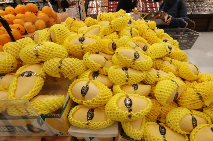 Pineapple, mango imports surge to record highs in March