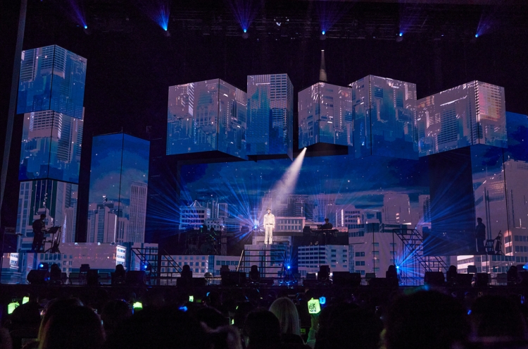 [Herald Review] Doyoung of NCT portrays youth in his first standalone concert