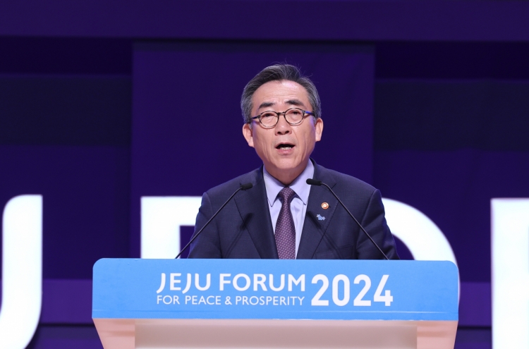 FM Cho highlights S. Korea's vision as 'global pivotal state' at Jeju Forum