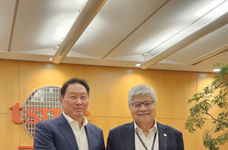 SK, TSMC chiefs agree to boost collaboration on AI chips