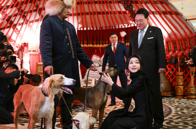 Presidential couple's love for pets highlighted in central Asia tour