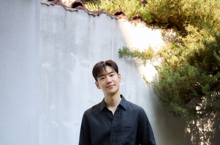 [Herald Interview] Lee Je-hoon reflected on his youth while filming 'Escape'