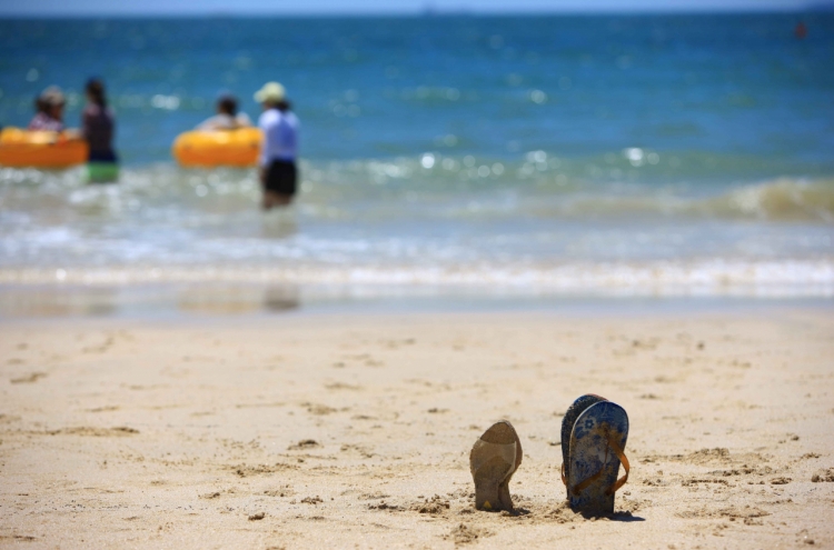 Korea's beaches ready for summer vacationers