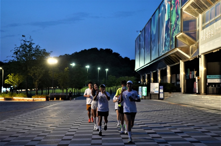 [Better Together] Lace up your running shoes and run Seoul together