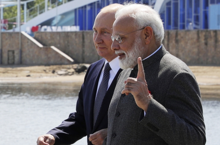 India's Modi lands in Russia for first visit since Ukraine offensive