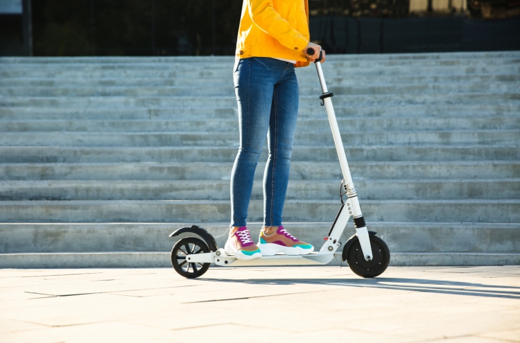 Speed limit of e-bikes, e-scooters slashed to 20km/h in pilot plan