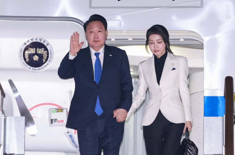 Yoon returns home from US trip focused on security