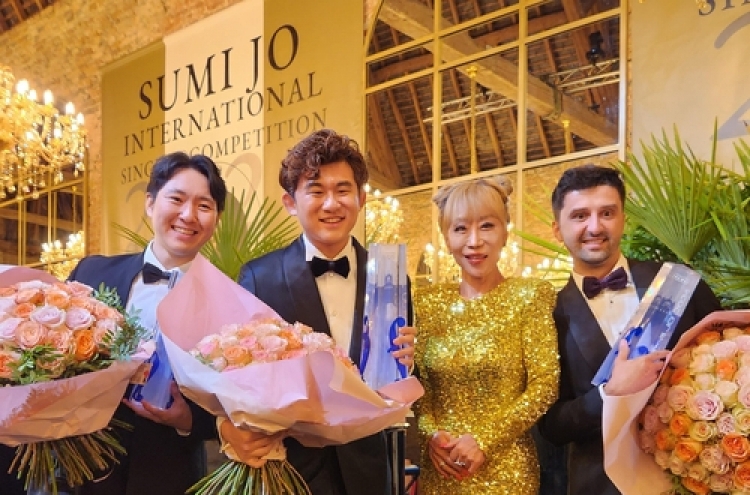 Soprano Sumi Jo's singing competition debuts in France