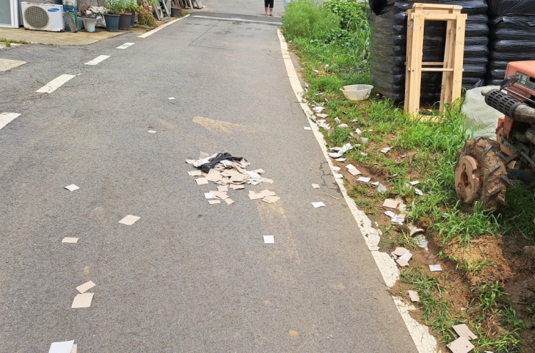 S. Korea begins full-scale anti-NK broadcasts against trash balloons