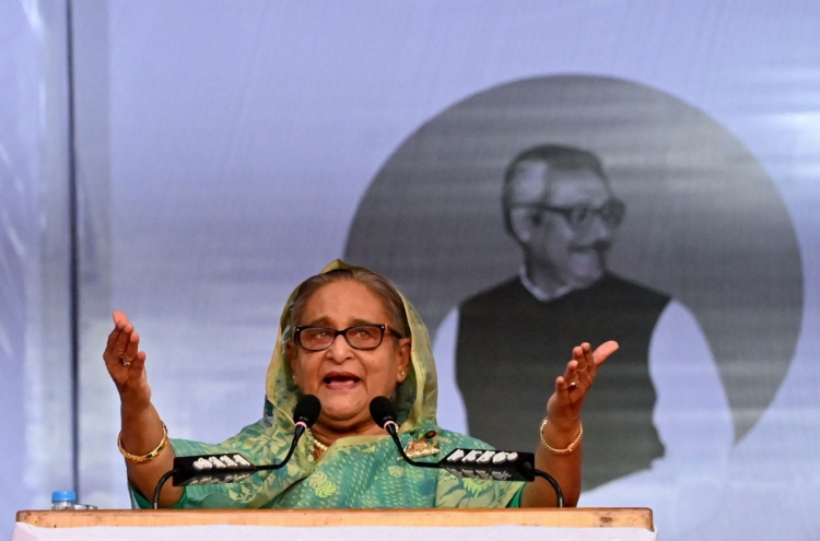 Prime Minister Sheikh Hasina resigns and leaves Bangladesh, ending 15-year rule