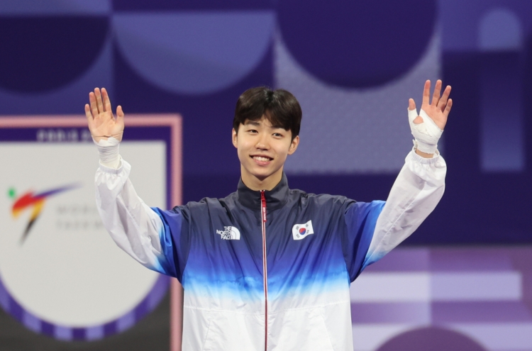 Park Tae-joon wins S. Korea's first-ever men's 58-kg Olympic gold in Taekwondo