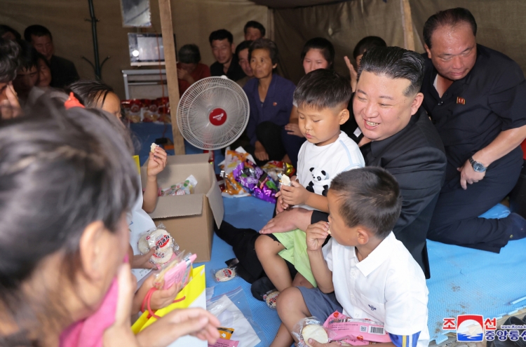 N. Korean leader rejects international aid for flood damage