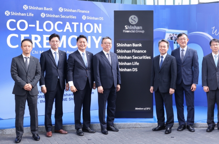 Shinhan opens new Vietnam headquarters