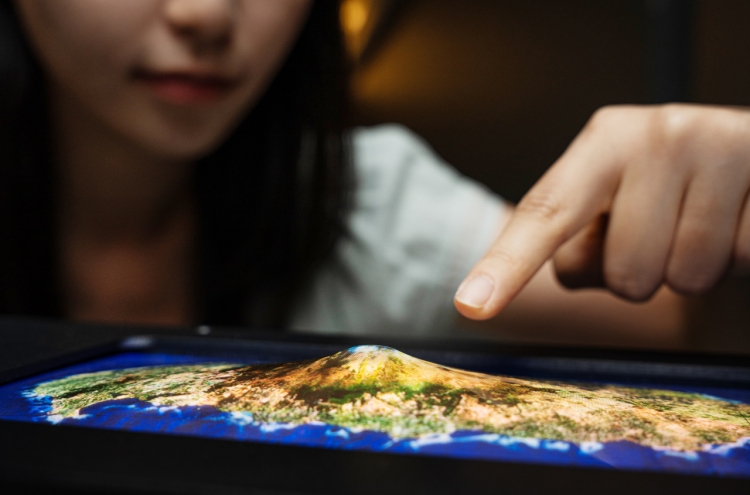 Samsung, LG showcase next-gen display tech at IMID