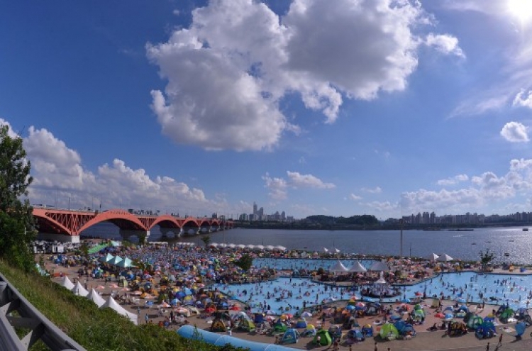 After criticism for mid-summer closures, Seoul extends public pool season for 2025