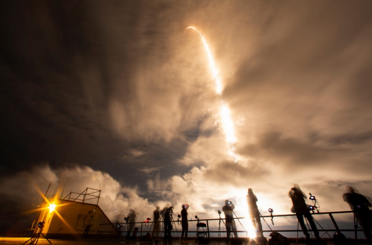 SpaceX launches billionaire to conduct the first private spacewalk