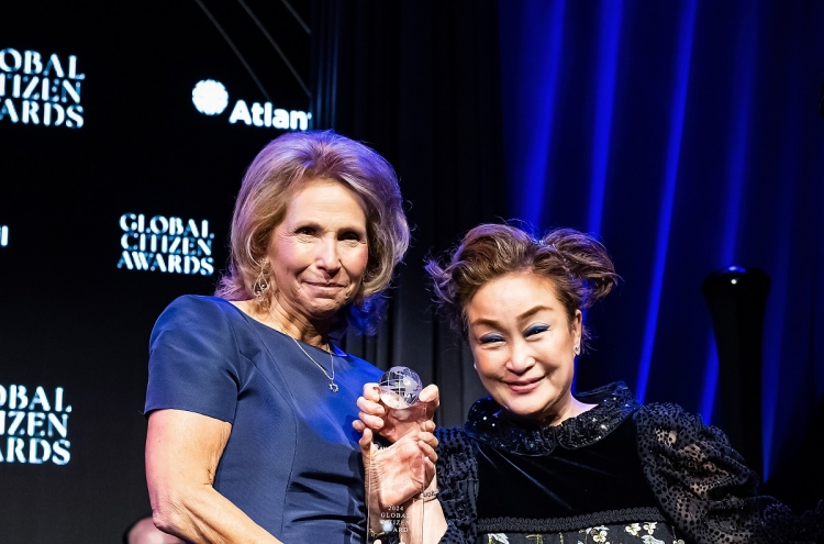 CJ's Miky Lee honored with Global Citizen Award