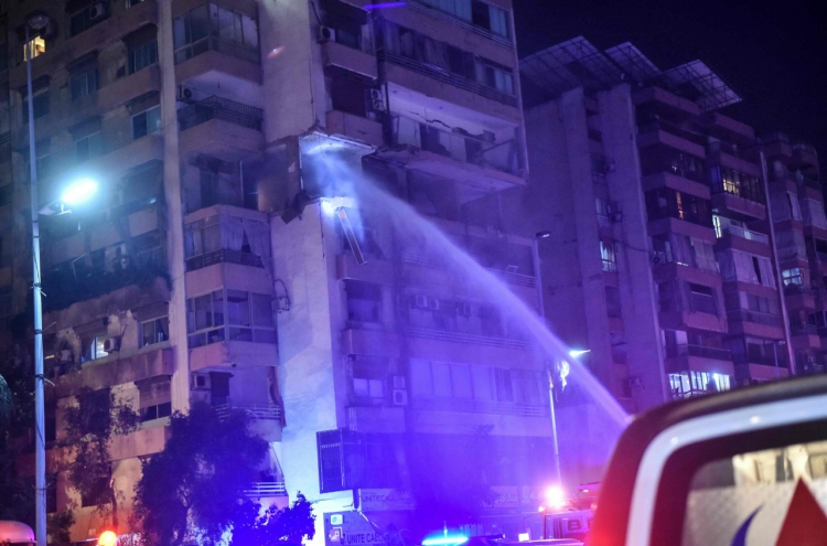 Israel targets Palestinian group in first strike on Beirut center