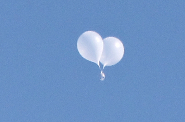 Some of N. Korea's trash balloons equipped with GPS transmitters: S. Korean military