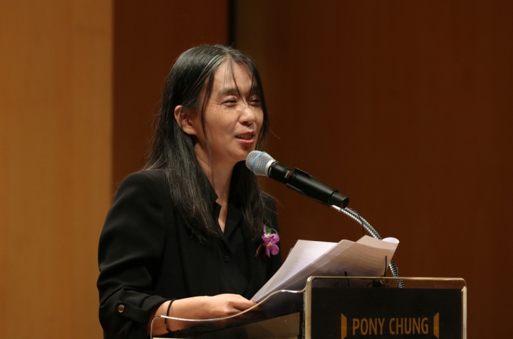 Han Kang says she wants to 'meet readers through writing' in her 1st public speech since winning Nobel Prize