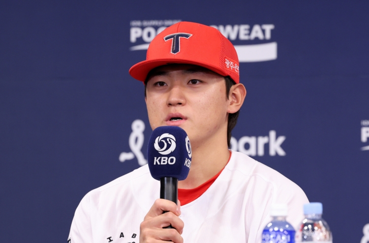 KBO's bright young stars on collision course in Korean Series