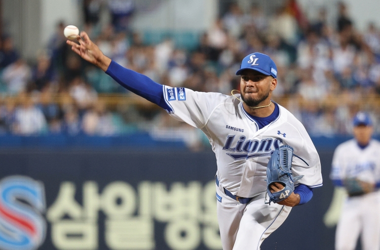 Lions defeat Tigers for 1st win in Korean Series