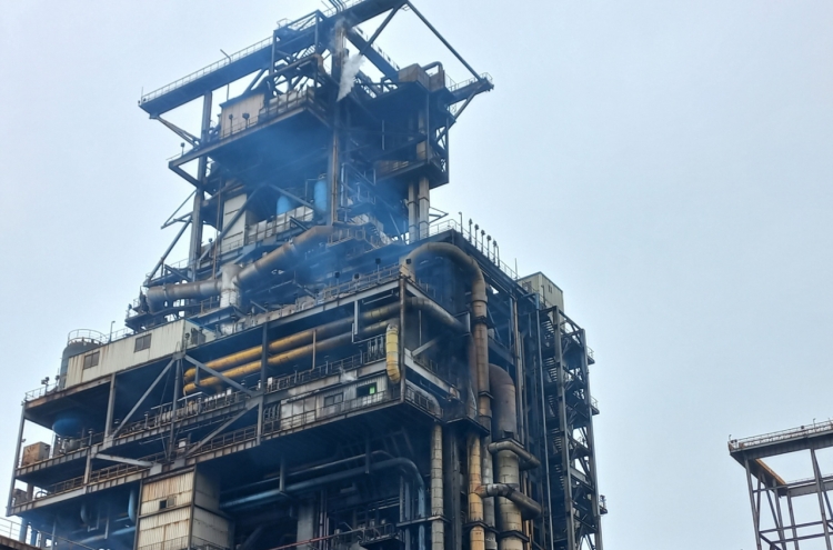 Fire at Posco plant in Pohang extinguished, but raises safety concerns