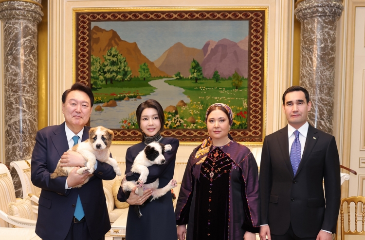 Dogs gifted by Turkmenistan's president move into zoo