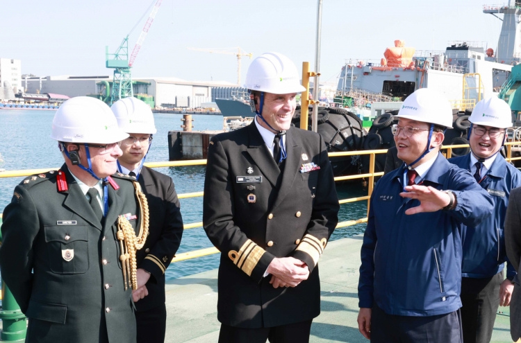 [Photo News] Canada navy visits Hyundai shipyard