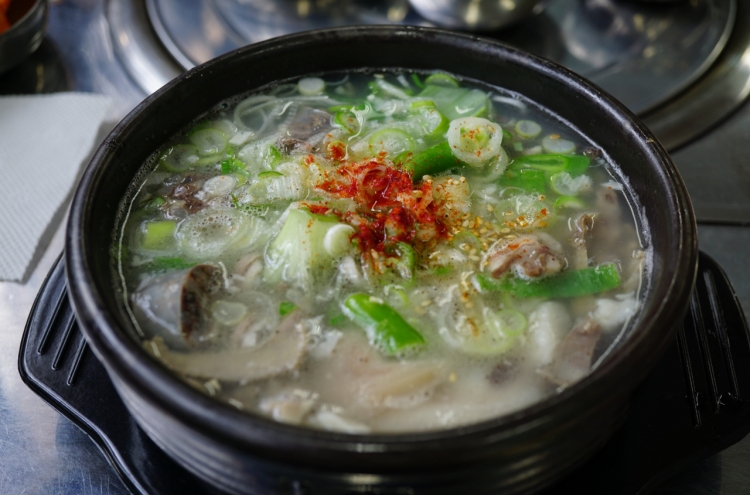 At Gwangcheonok, try North Korean-style sundae gukbap