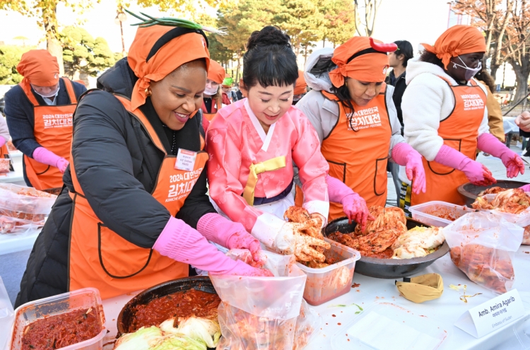 Korea Kimchi Grand Festival transcends politics, nationality to help needy