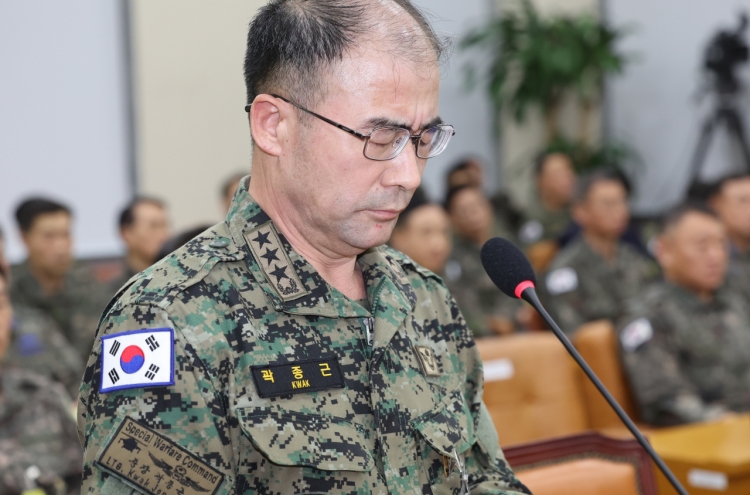 Prosecutors seek arrest warrant for chief of Army Special Warfare Command in martial law probe