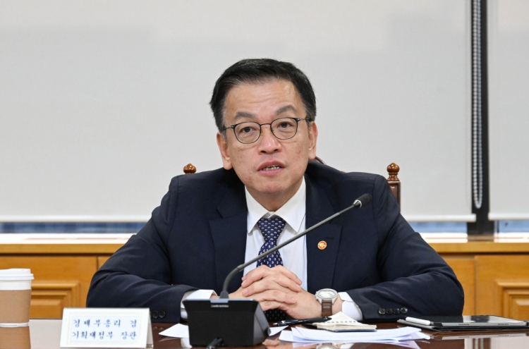 Govt. to expedite economic policy implementation to assist market stabilization