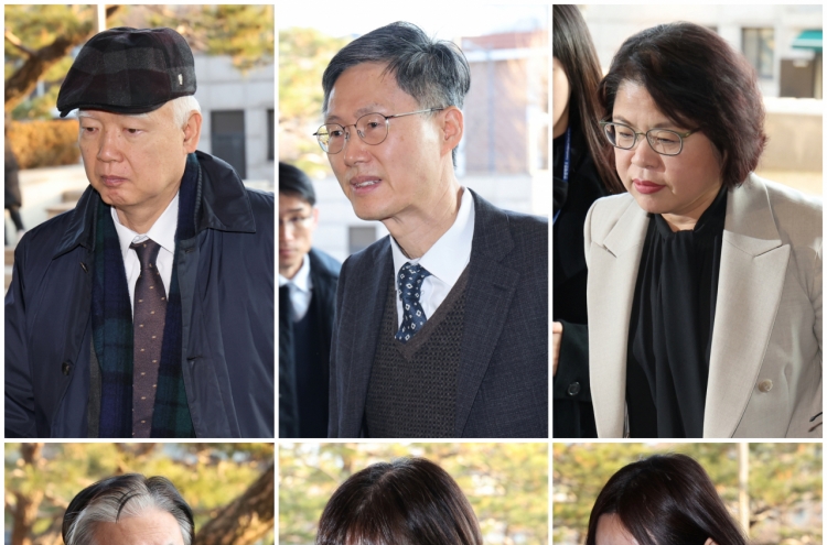 Constitutional Court to hold Yoon’s first preparatory hearing on Dec. 27