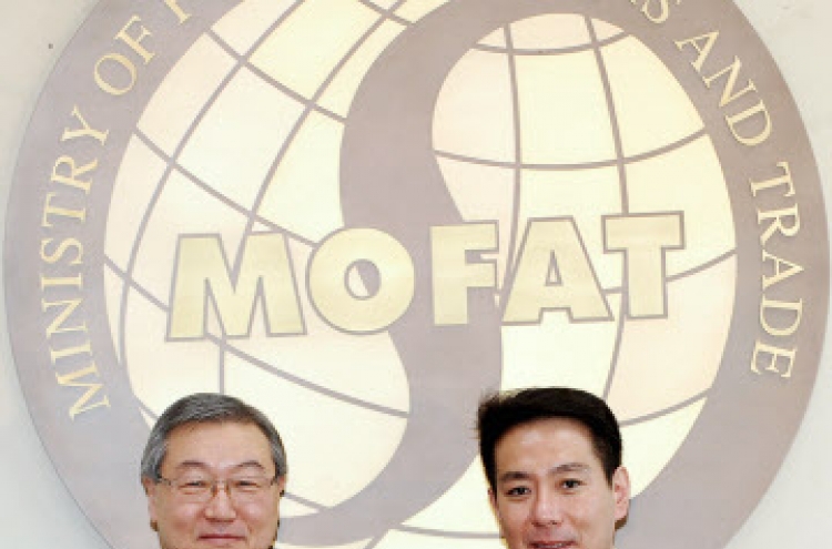 Japanese FM puts inter-Korean dialogue ahead of Tokyo-Pyongyang talks