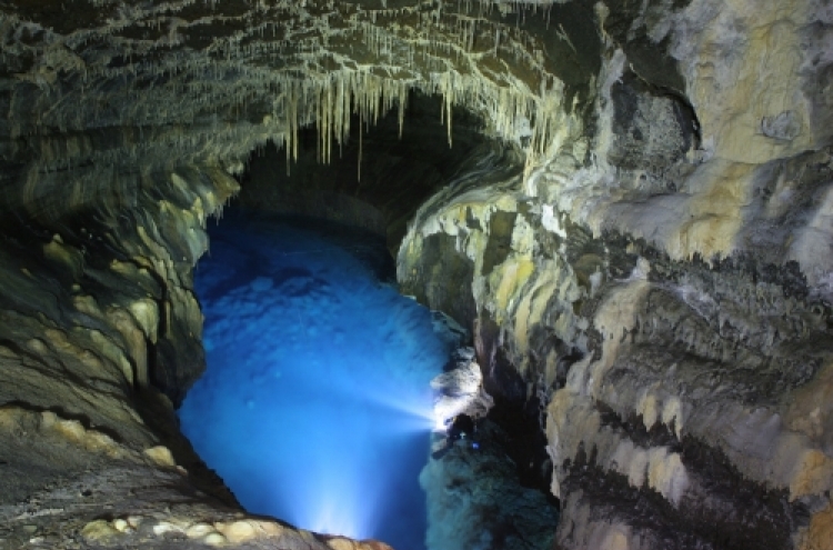 Jeju’s Yongcheon Cave full of peculiarities