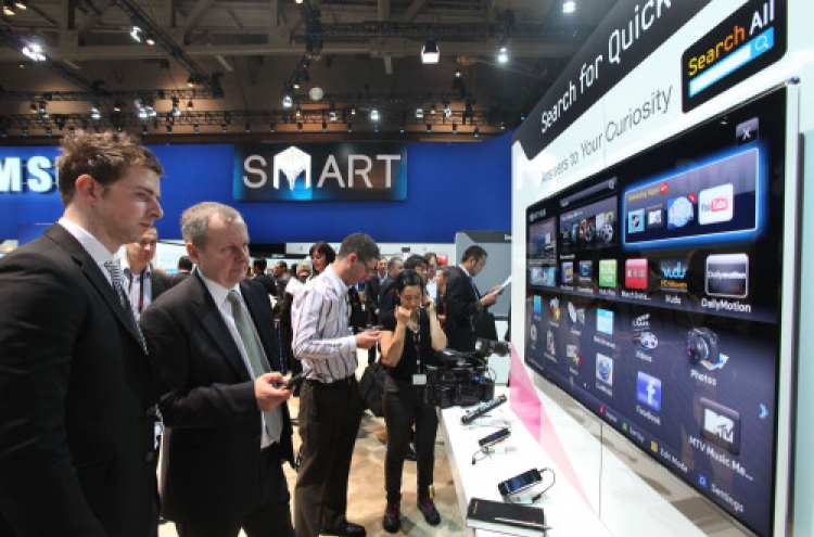 Samsung, LG in war over smart living room