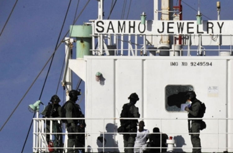 UN envoy calls for Somali pirate chief hunt