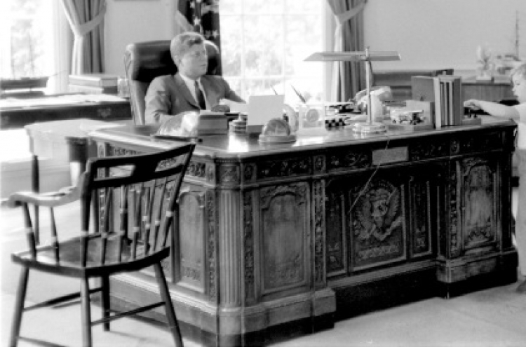 Virtual president’s desk enlivens JFK’s 1800s office