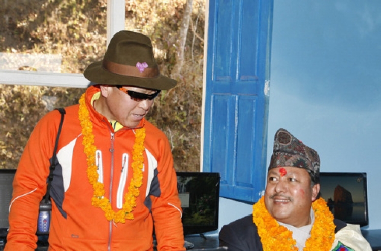 Um foundation builds school in Nepal