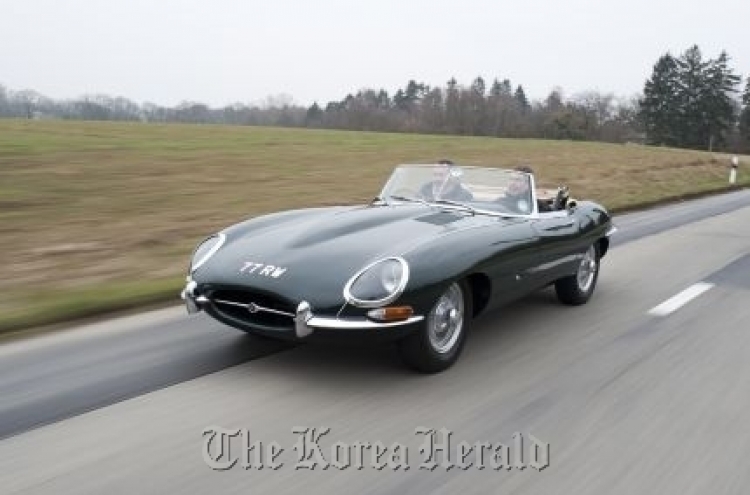 Jaguar gives special tributes to the legendary E-Type