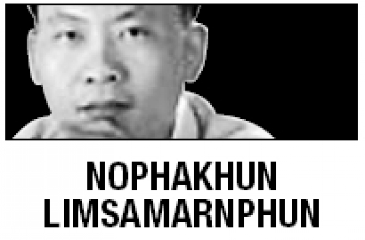 [Nophakhun Limsamarnphun] Japanese crisis hits Thailand, ASEAN