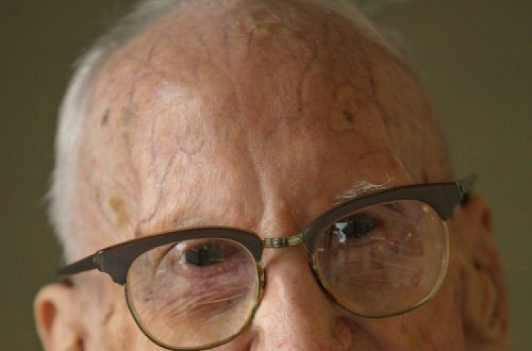 World’s oldest man dies at 114 in U.S.
