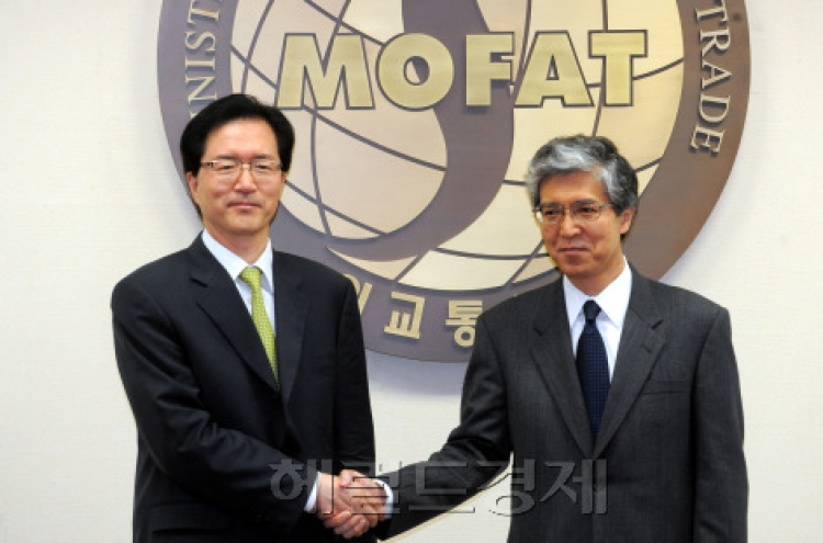 Korea, Japan open working-level FTA talks