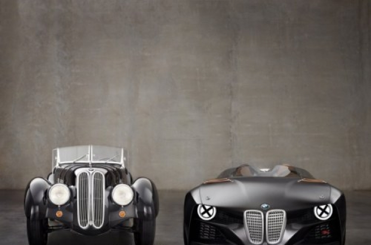 BMW pays tribute to 1930s sports car