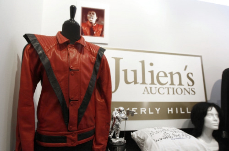 Jackson’s ‘Thriller’ jacket to be auctioned