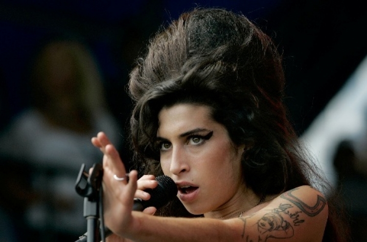 Troubled diva Amy Winehouse dead at 27